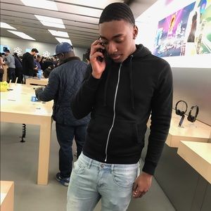 Meet your Posher, Maurice